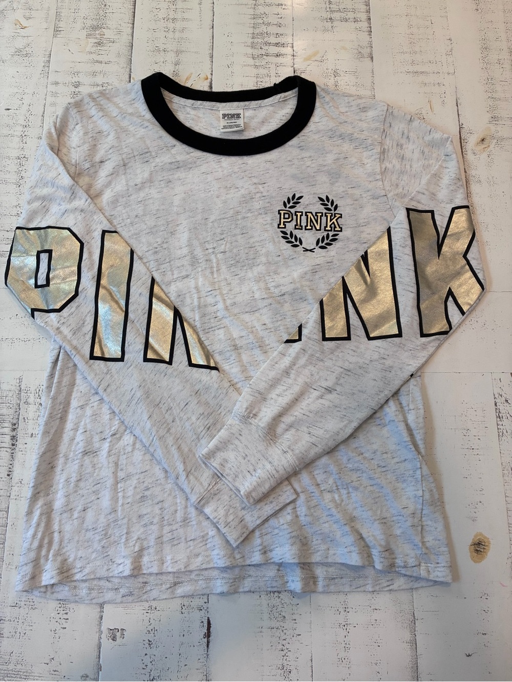 PINK Victoria's Secret Long-Sleeve Heather Gray Top with Gold Logo
